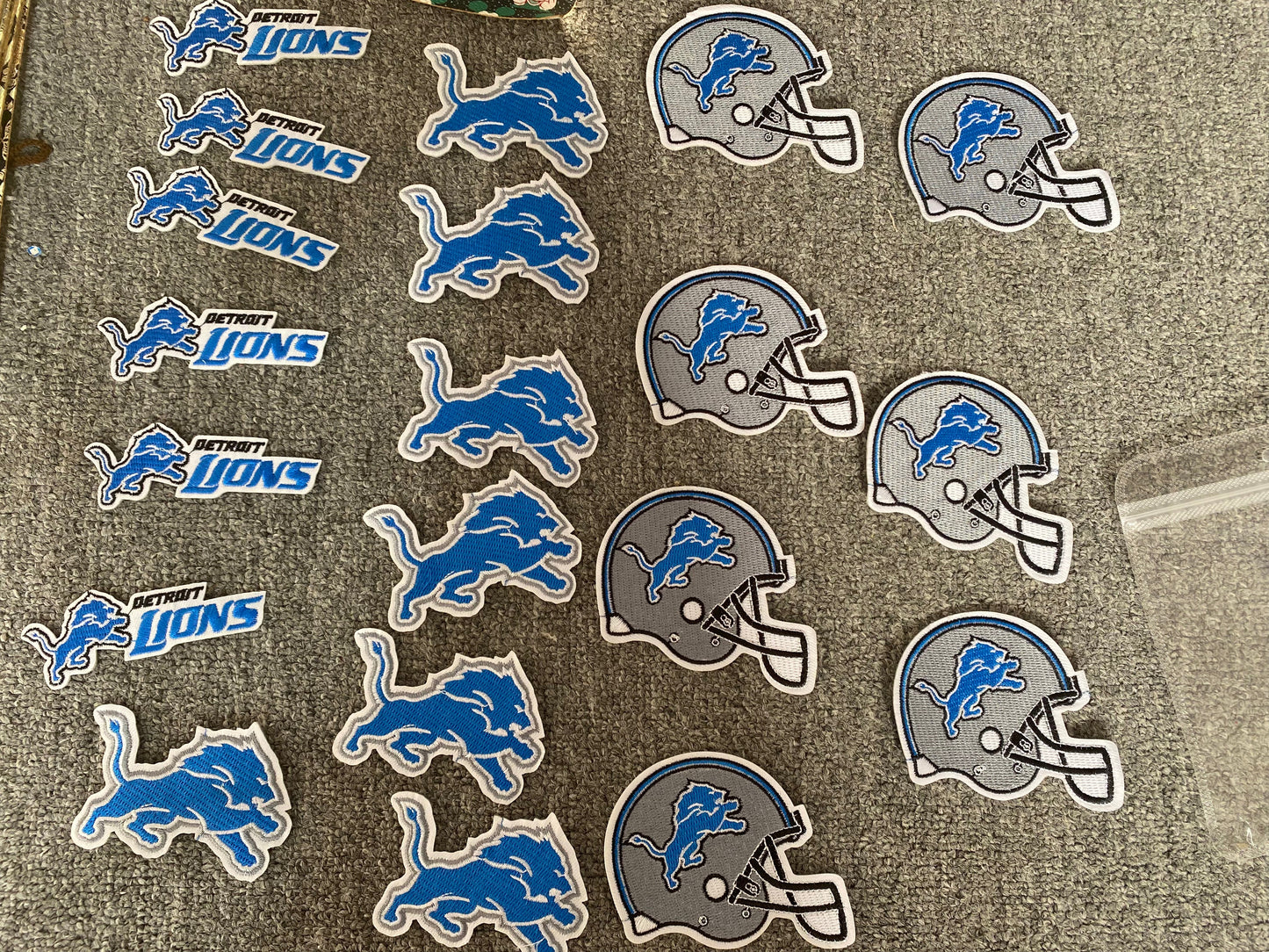 Lion small patches 20pcs